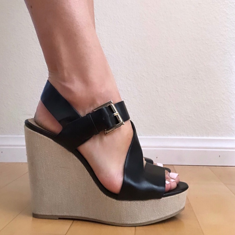 Steve Madden Size 6.5 Wedges